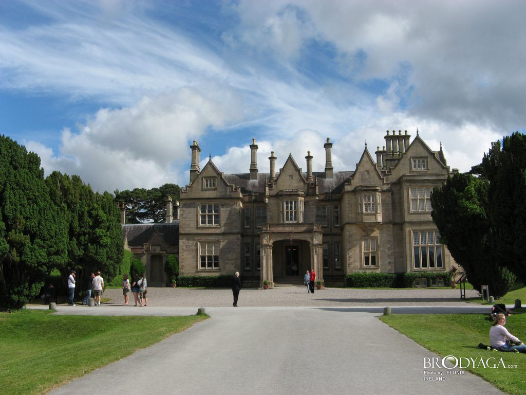 Muckross House